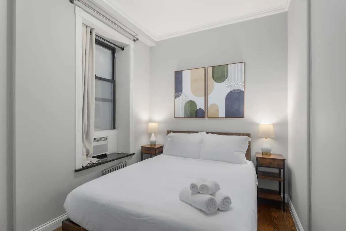 Chic Nyc Retreat By Central Park New York Apartmán
